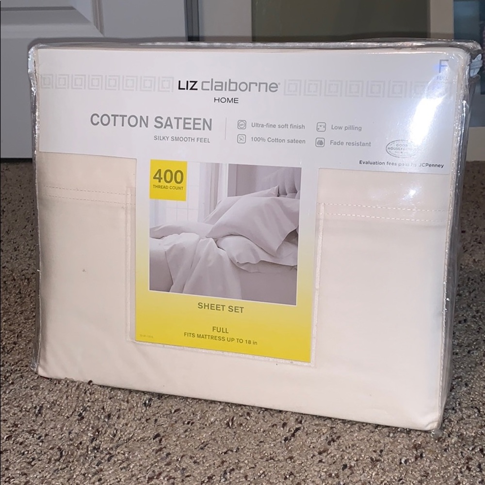 Cream/ off white full size sheet set